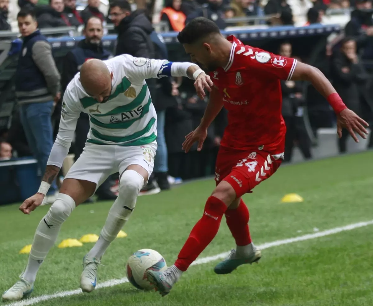 Bursaspor, Kemerkent Bulvarspor’u 3-0 ile Geçti