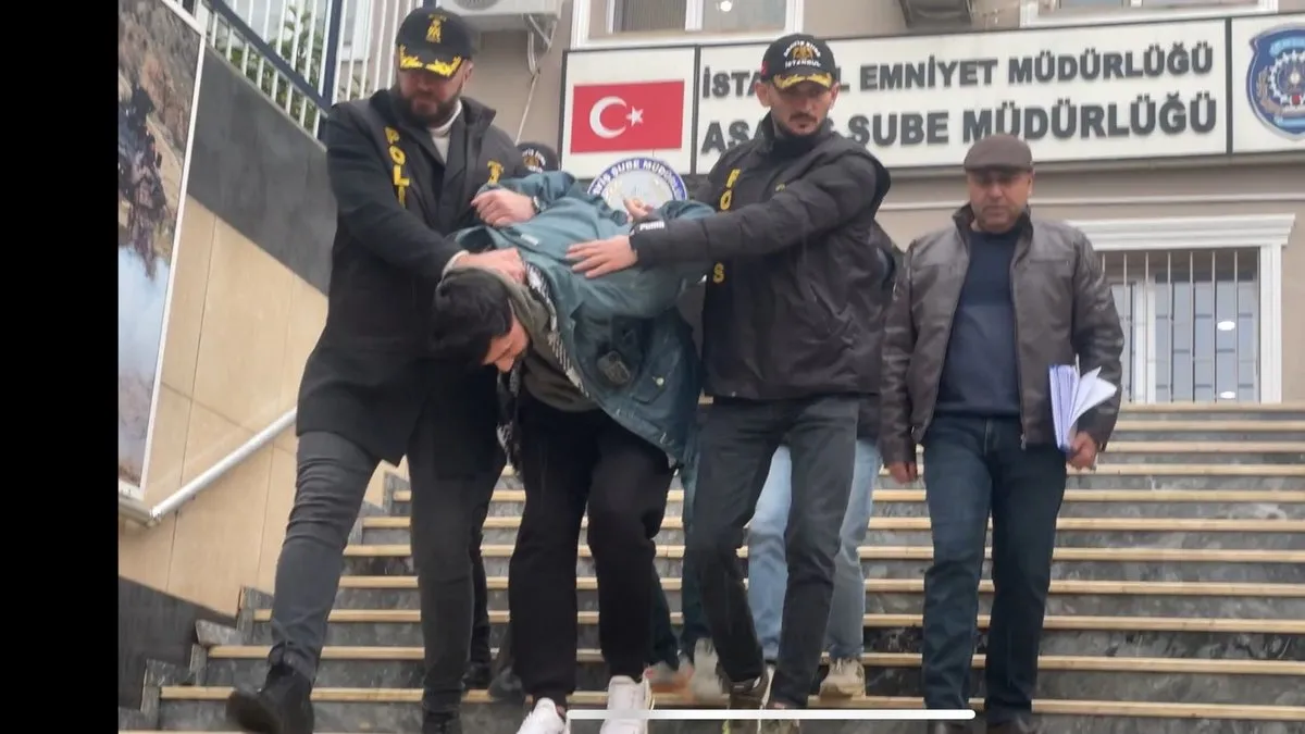 İstanbul’da dehşete düşüren olay! Sebepsiz cinayet: Çatı katında otururken arkadaşını öldürdü!